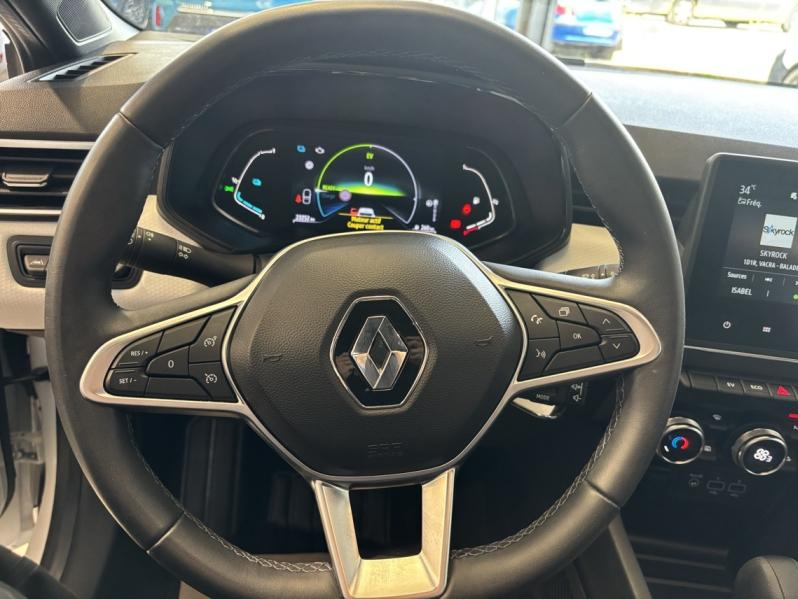 Photo 10 de l’annonce de RENAULT Clio d’occasion à vendre à CHENNEVIÈRES-SUR-MARNE