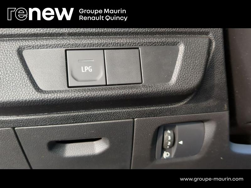 Photo 14 de l’annonce de DACIA Sandero d’occasion à vendre à QUINCY-SOUS-SÉNART