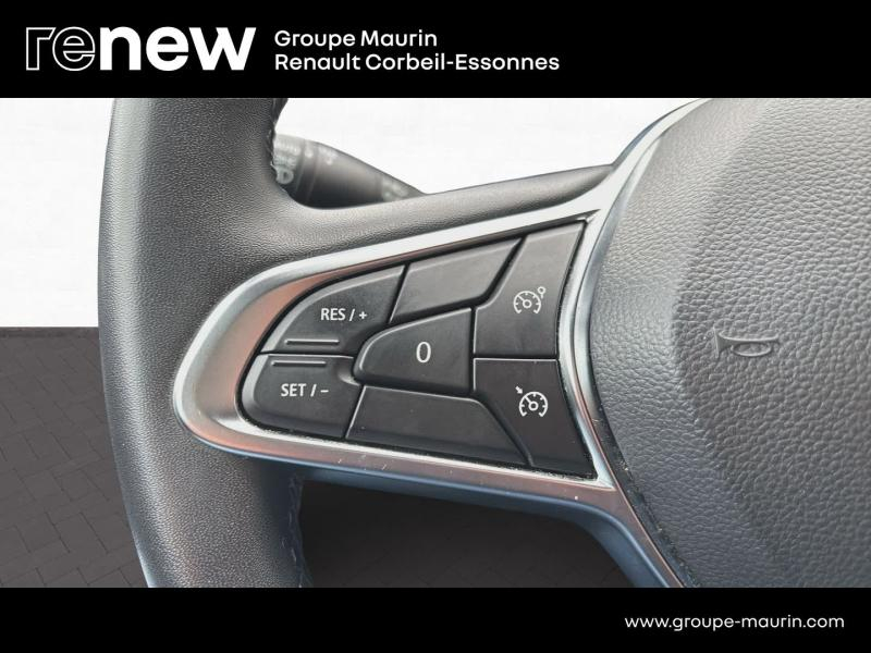 Photo 16 de l’annonce de RENAULT Captur d’occasion à vendre à CORBEIL-ESSONNES