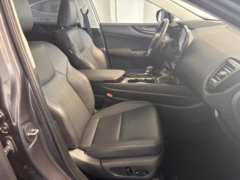 Photo 12 de l’annonce de LEXUS NX d’occasion à vendre à MONTFAVET