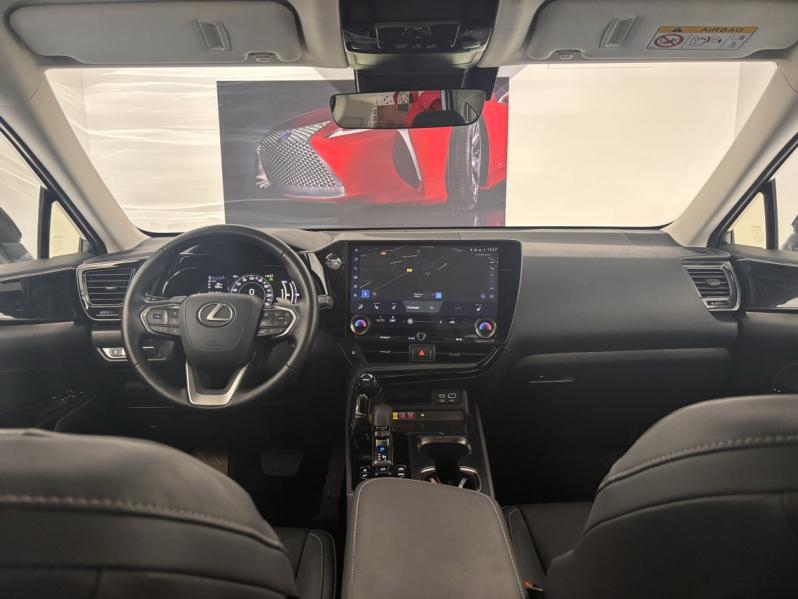 Photo 14 de l’annonce de LEXUS NX d’occasion à vendre à MONTFAVET