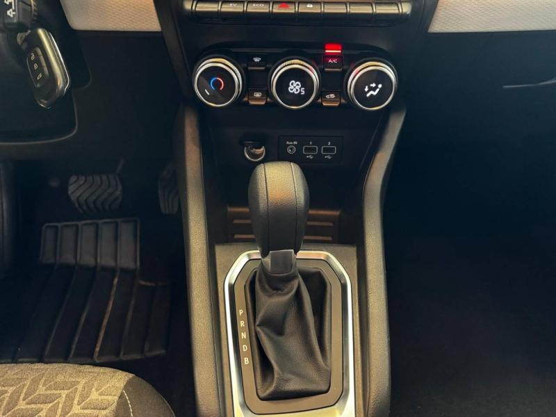 Photo 6 de l’annonce de RENAULT Clio d’occasion à vendre à CHENNEVIÈRES-SUR-MARNE