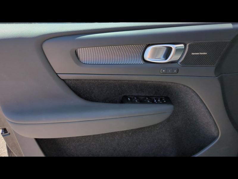 Photo 14 de l’annonce de VOLVO XC40 d’occasion à vendre à FRÉJUS