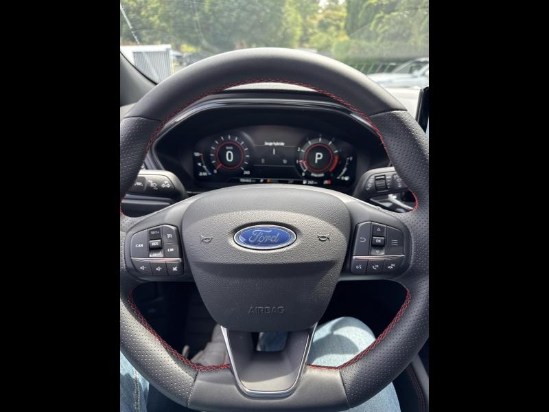 Photo 16 de l’annonce de FORD Focus d’occasion à vendre à TOULON