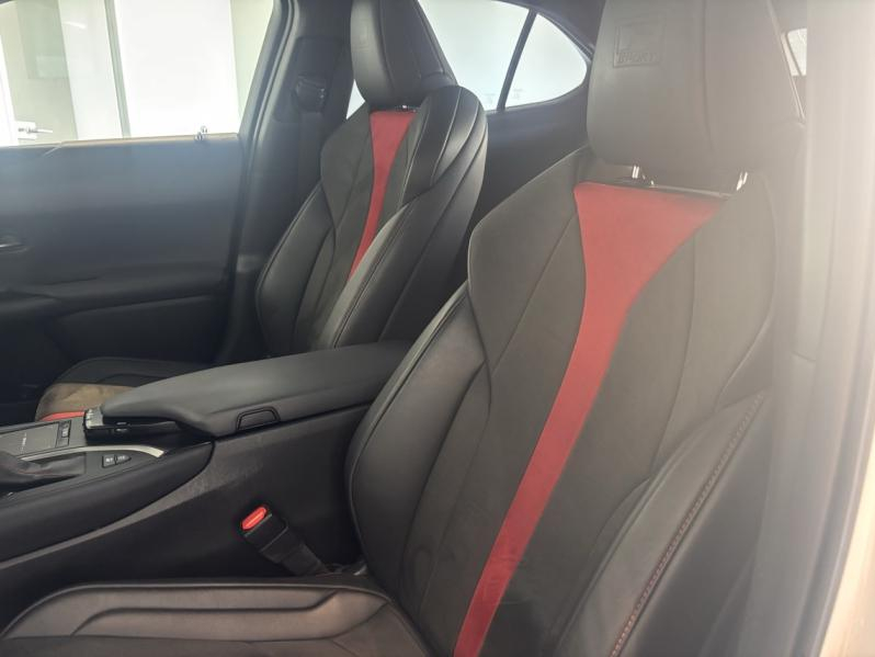 Photo 13 de l’annonce de LEXUS UX d’occasion à vendre à MONTFAVET