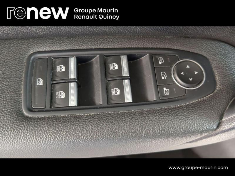 Photo 13 de l’annonce de RENAULT Captur d’occasion à vendre à QUINCY-SOUS-SÉNART