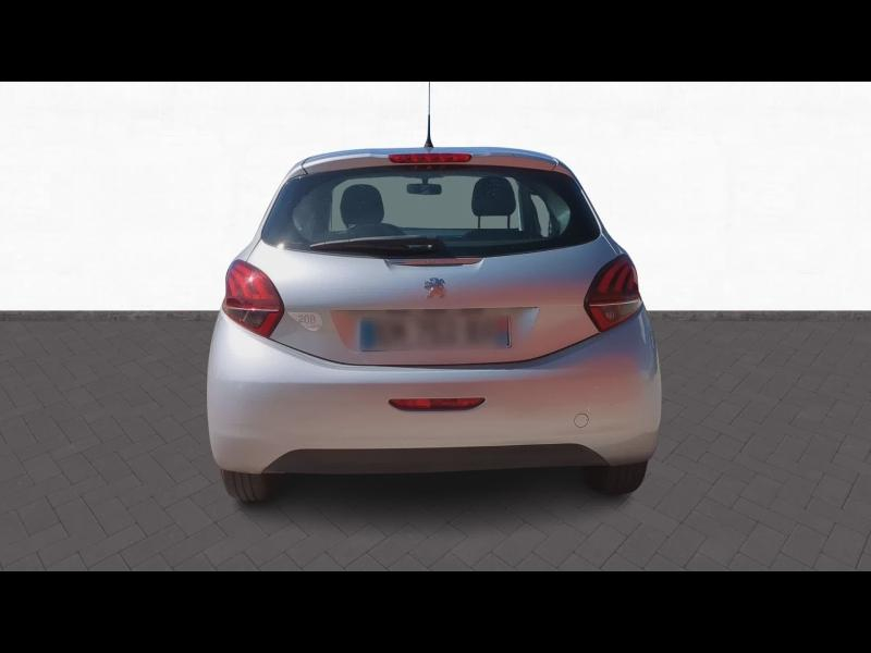 Photo 4 de l’annonce de PEUGEOT 208 d’occasion à vendre à BOLLÈNE