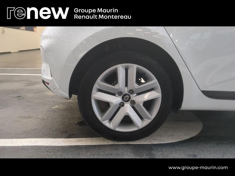 Photo 17 de l’annonce de RENAULT Clio d’occasion à vendre à VARENNES SUR SEINE