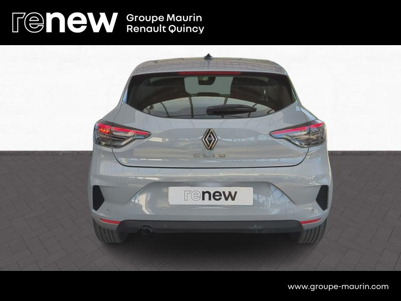 Photo 5 de l’annonce de RENAULT Clio d’occasion à vendre à QUINCY-SOUS-SÉNART