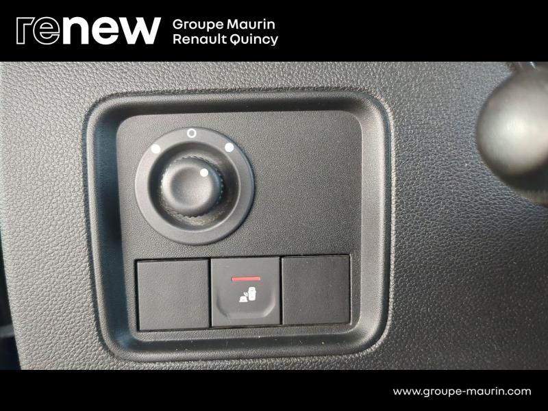 Photo 14 de l’annonce de DACIA Duster d’occasion à vendre à QUINCY-SOUS-SÉNART