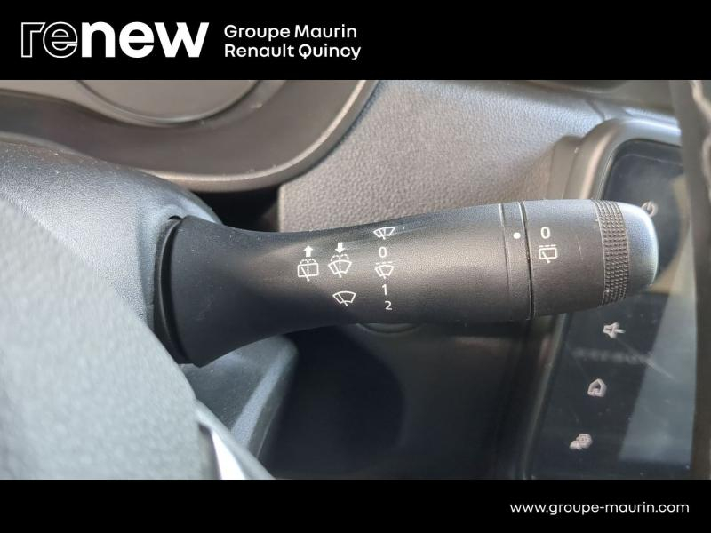 Photo 16 de l’annonce de DACIA Duster d’occasion à vendre à QUINCY-SOUS-SÉNART