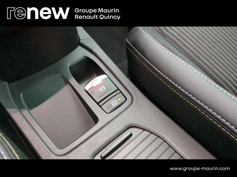 Photo 20 de l’annonce de RENAULT Clio d’occasion à vendre à QUINCY-SOUS-SÉNART