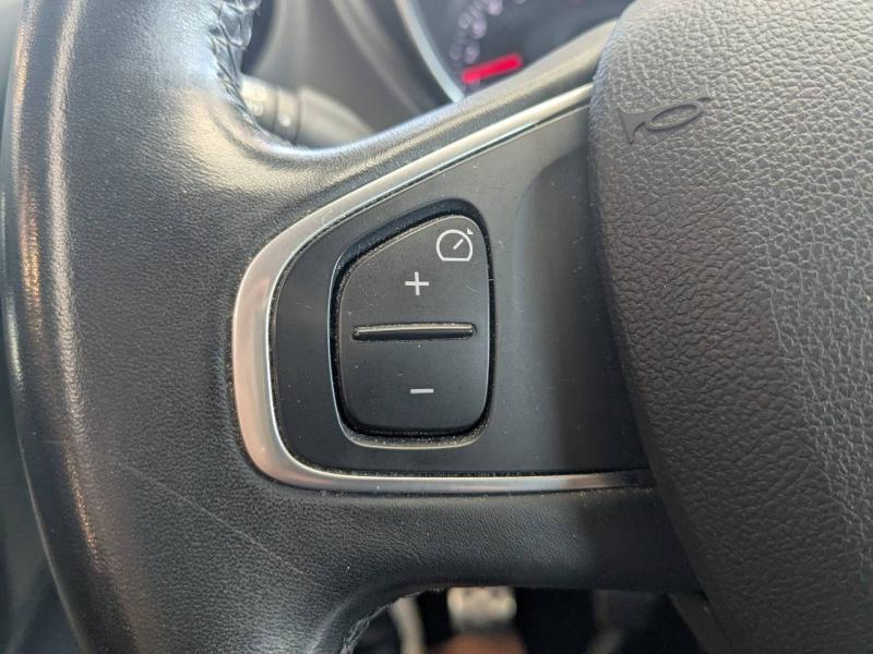 Photo 15 de l’annonce de RENAULT Captur d’occasion à vendre à PAYS DE GEX