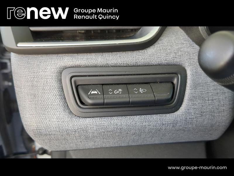 Photo 14 de l’annonce de RENAULT Clio d’occasion à vendre à QUINCY-SOUS-SÉNART