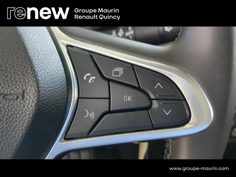 Photo 18 de l’annonce de RENAULT Clio d’occasion à vendre à QUINCY-SOUS-SÉNART