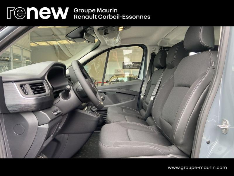 Photo 10 de l’annonce de NISSAN Primastar Combi d’occasion à vendre à CORBEIL-ESSONNES