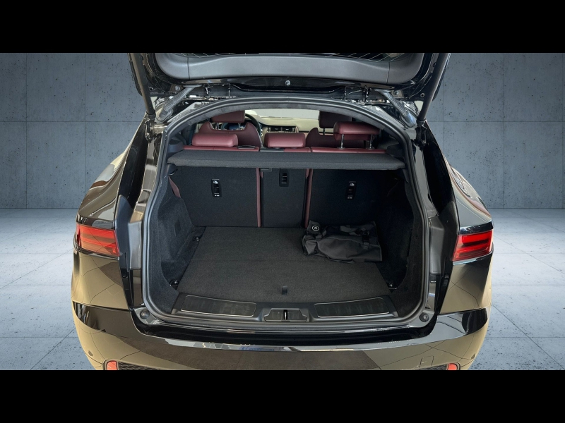 Photo 4 de l’annonce de JAGUAR E-Pace d’occasion à vendre à MARSEILLE
