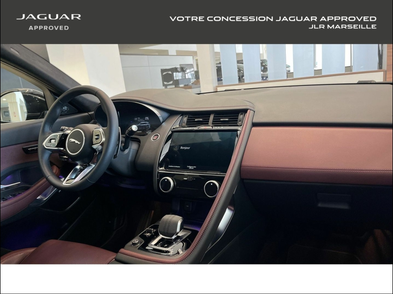 Photo 12 de l’annonce de JAGUAR E-Pace d’occasion à vendre à MARSEILLE