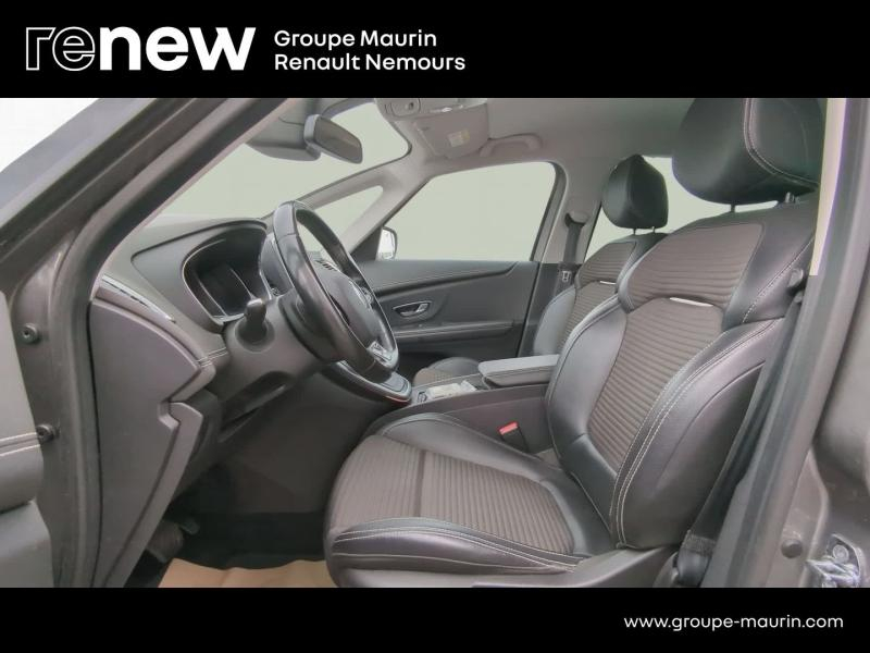 Photo 15 de l’annonce de RENAULT Scenic d’occasion à vendre à SAINT PIERRE LES NEMOURS