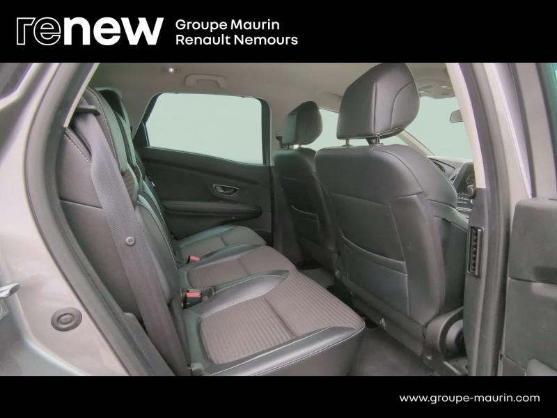 Photo 17 de l’annonce de RENAULT Scenic d’occasion à vendre à SAINT PIERRE LES NEMOURS