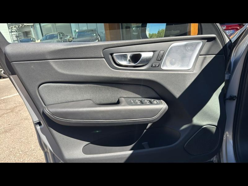 Photo 17 de l’annonce de VOLVO XC60 d’occasion à vendre à AIX-EN-PROVENCE