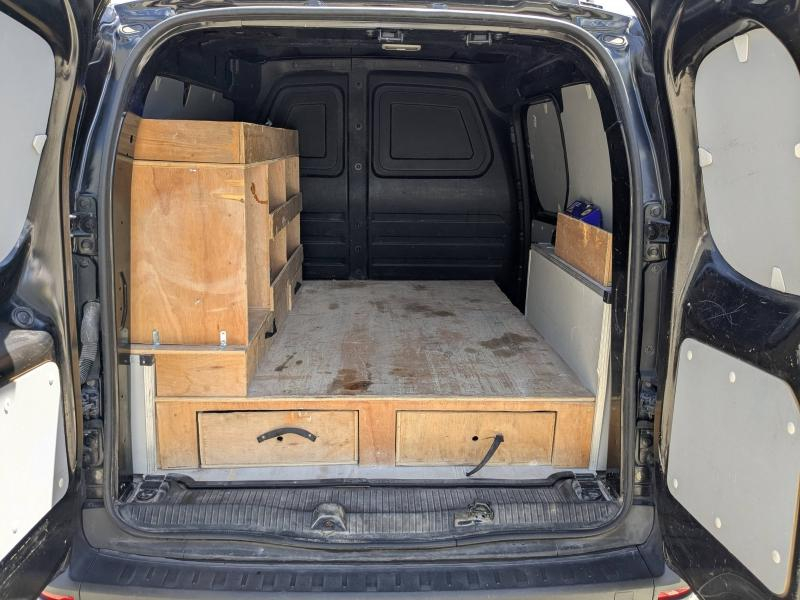 Photo 11 de l’annonce de RENAULT Kangoo Van d’occasion à vendre à DRAGUIGNAN