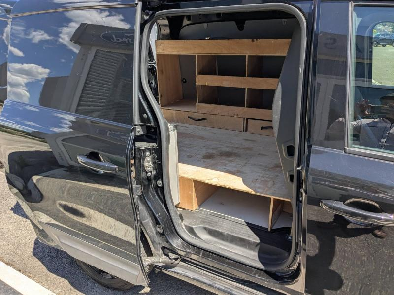 Photo 12 de l’annonce de RENAULT Kangoo Van d’occasion à vendre à DRAGUIGNAN