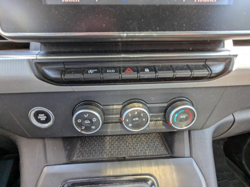 Photo 19 de l’annonce de RENAULT Kangoo Van d’occasion à vendre à DRAGUIGNAN