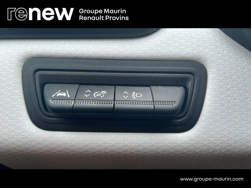 Photo 16 de l’annonce de RENAULT Clio d’occasion à vendre à PROVINS