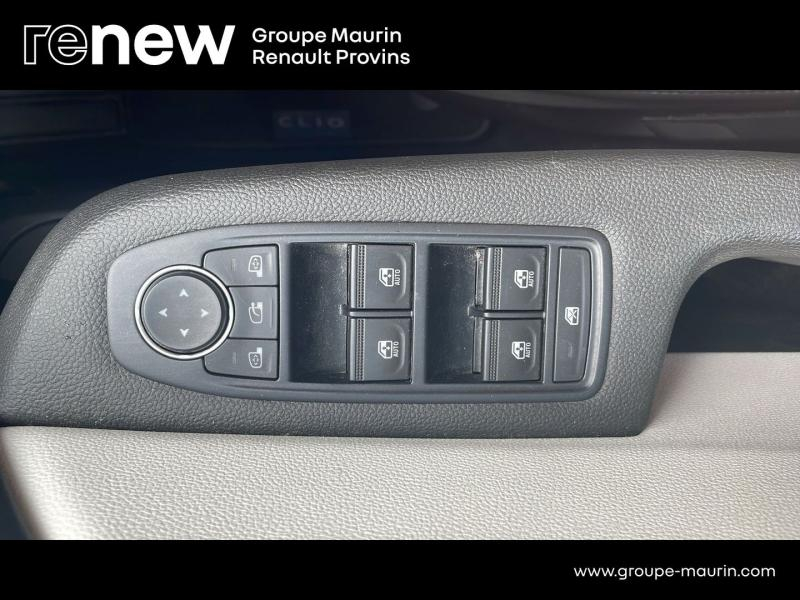 Photo 15 de l’annonce de RENAULT Clio d’occasion à vendre à PROVINS