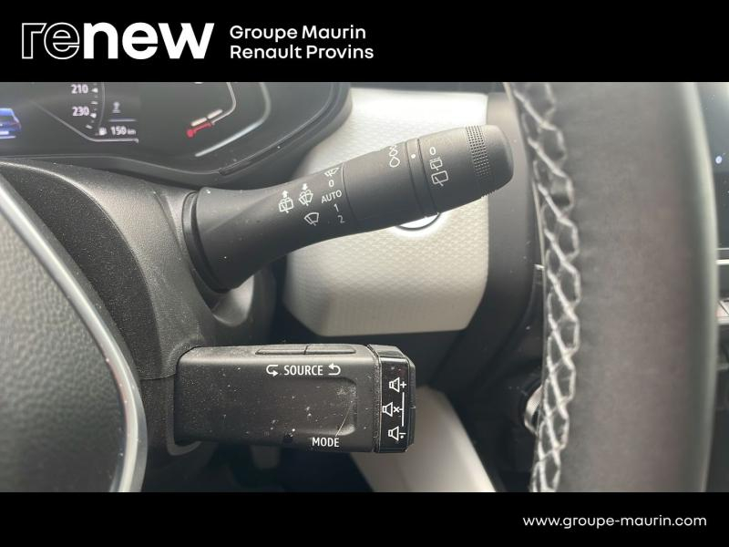 Photo 18 de l’annonce de RENAULT Clio d’occasion à vendre à PROVINS