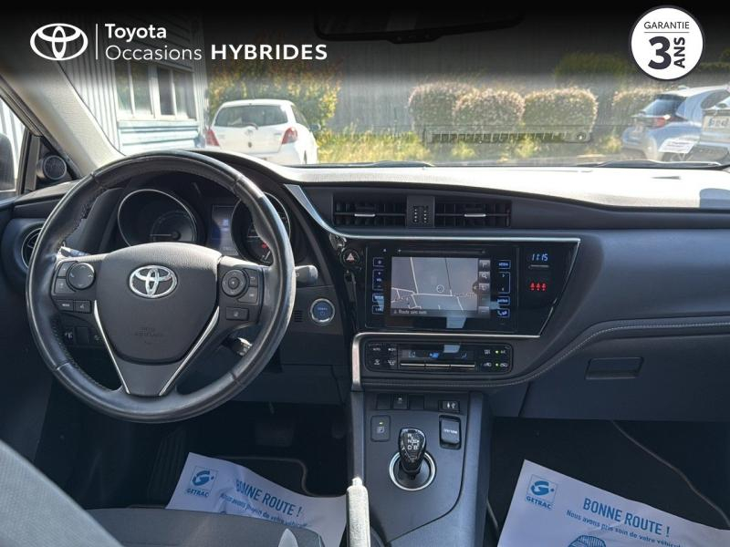 Photo 8 de l’annonce de TOYOTA Auris d’occasion à vendre à NÎMES