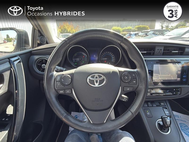 Photo 9 de l’annonce de TOYOTA Auris d’occasion à vendre à NÎMES