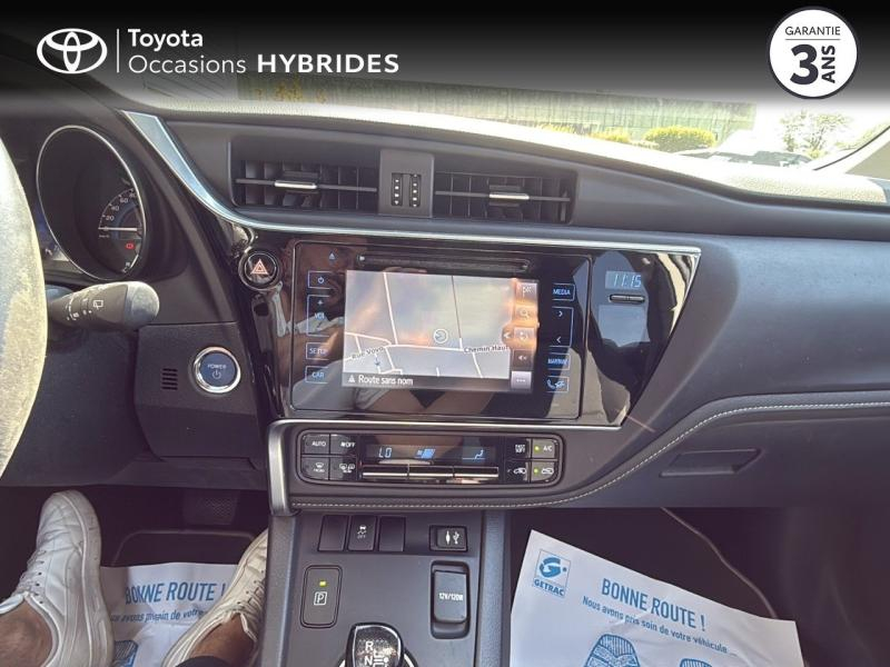 Photo 15 de l’annonce de TOYOTA Auris d’occasion à vendre à NÎMES