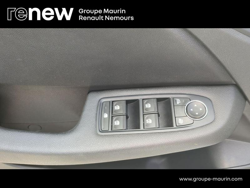 Photo 15 de l’annonce de RENAULT Clio d’occasion à vendre à SAINT PIERRE LES NEMOURS