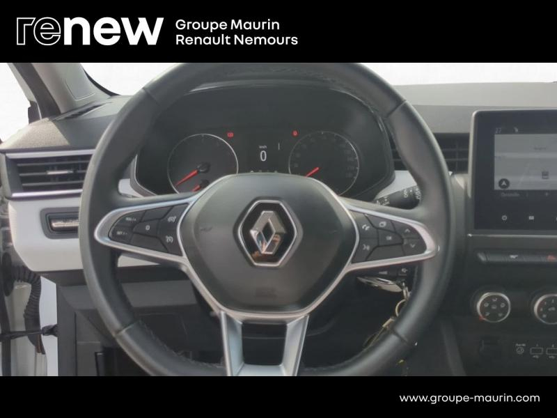 Photo 16 de l’annonce de RENAULT Clio d’occasion à vendre à SAINT PIERRE LES NEMOURS
