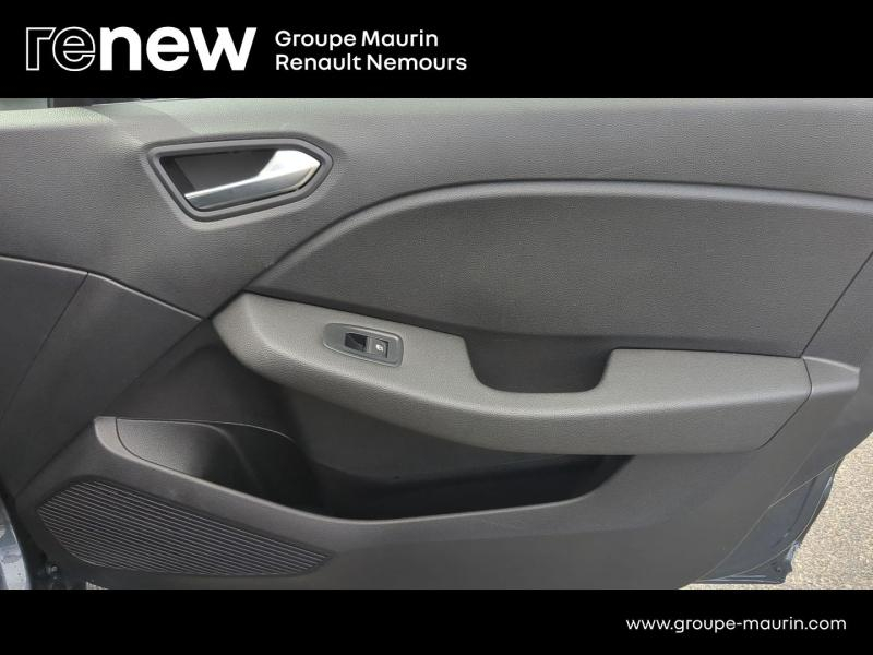 Photo 12 de l’annonce de RENAULT Clio d’occasion à vendre à SAINT PIERRE LES NEMOURS