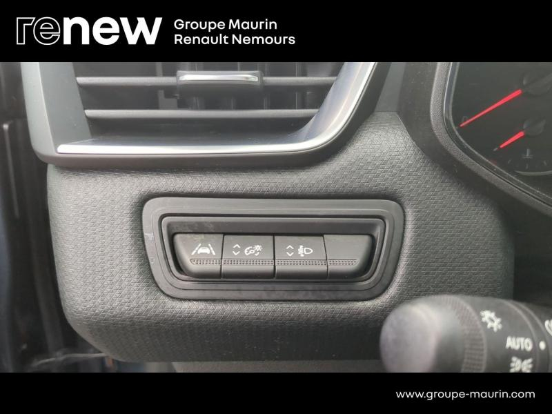Photo 18 de l’annonce de RENAULT Clio d’occasion à vendre à SAINT PIERRE LES NEMOURS
