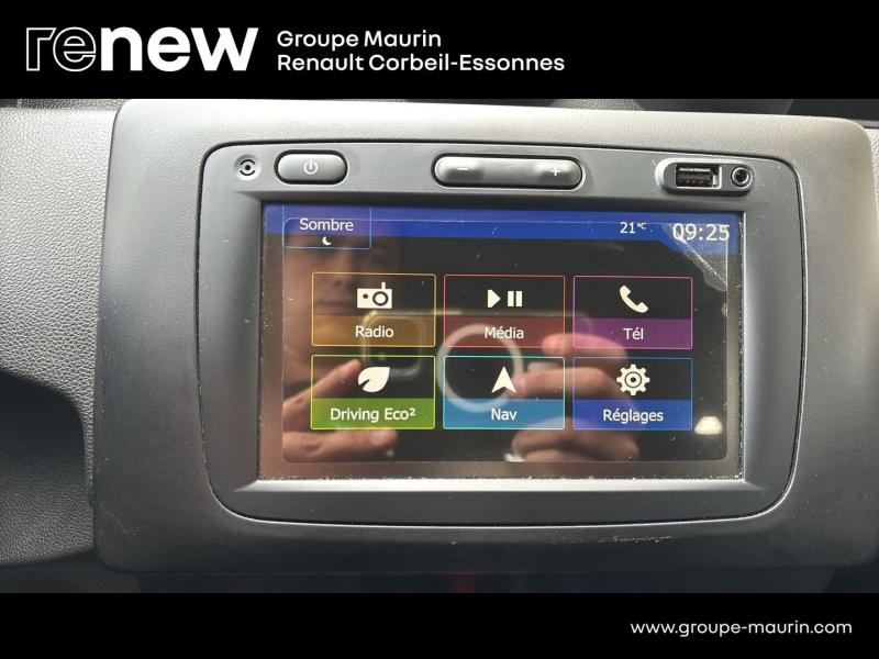 Photo 18 de l’annonce de DACIA Duster d’occasion à vendre à CORBEIL-ESSONNES