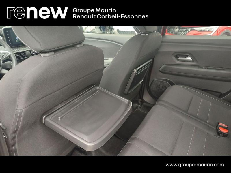 Photo 13 de l’annonce de DACIA Jogger d’occasion à vendre à CORBEIL-ESSONNES
