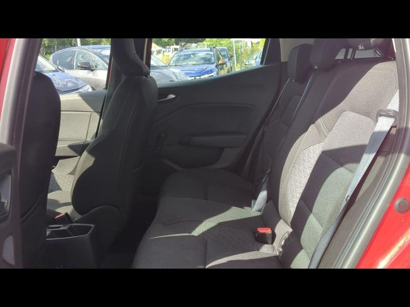 Photo 10 de l’annonce de RENAULT Clio d’occasion à vendre à SAINT PIERRE LES NEMOURS