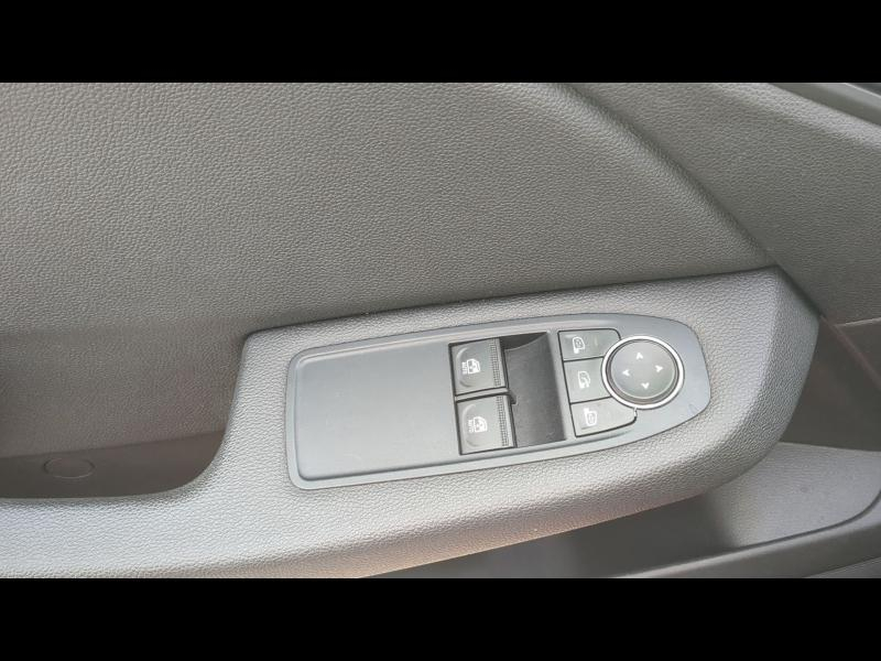 Photo 15 de l’annonce de RENAULT Clio d’occasion à vendre à SAINT PIERRE LES NEMOURS