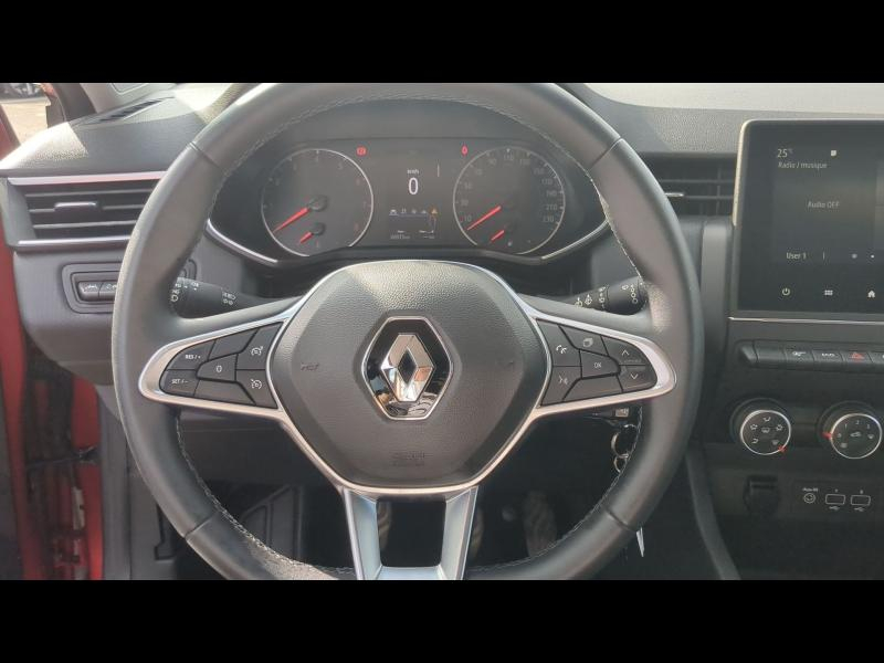 Photo 16 de l’annonce de RENAULT Clio d’occasion à vendre à SAINT PIERRE LES NEMOURS