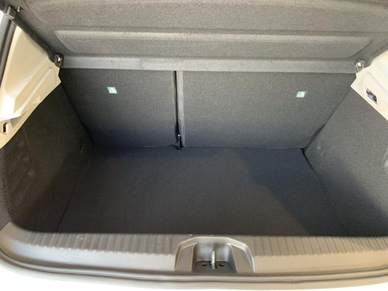 Photo 5 de l’annonce de RENAULT Clio d’occasion à vendre à CHENNEVIÈRES-SUR-MARNE