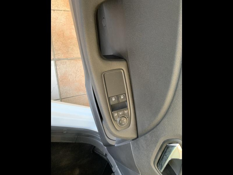 Photo 10 de l’annonce de RENAULT Clio d’occasion à vendre à CHENNEVIÈRES-SUR-MARNE