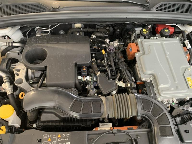 Photo 16 de l’annonce de RENAULT Clio d’occasion à vendre à CHENNEVIÈRES-SUR-MARNE