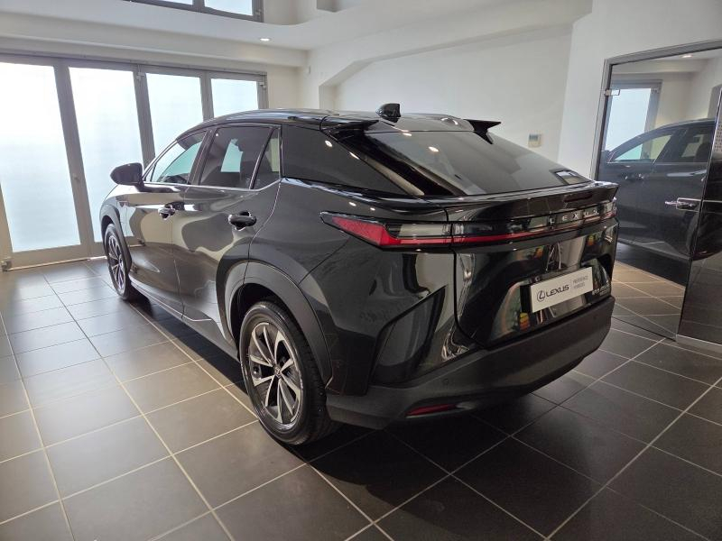Photo 17 de l’annonce de LEXUS RZ d’occasion à vendre à AUBIÈRE