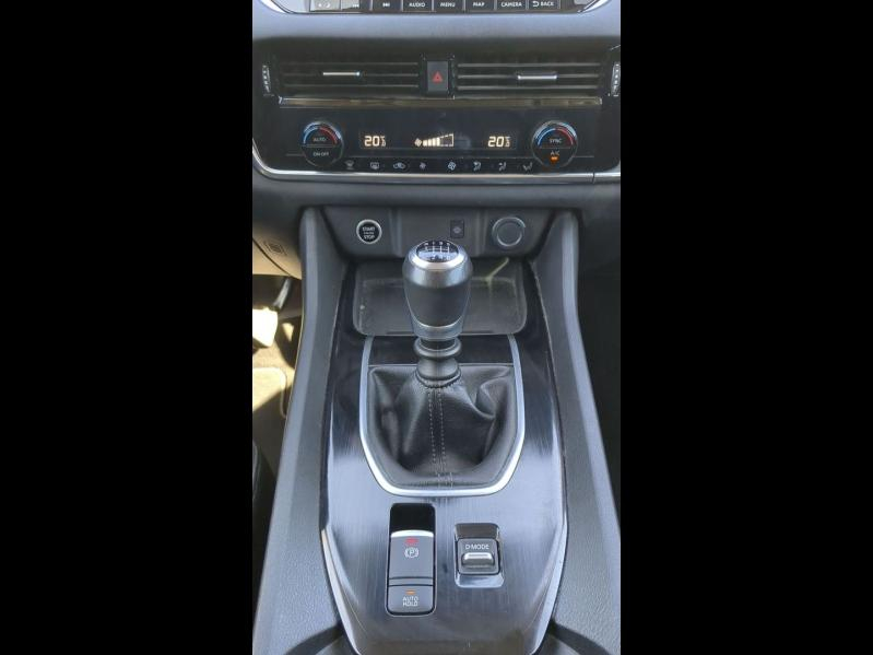 Photo 16 de l’annonce de NISSAN Qashqai d’occasion à vendre à BOLLÈNE