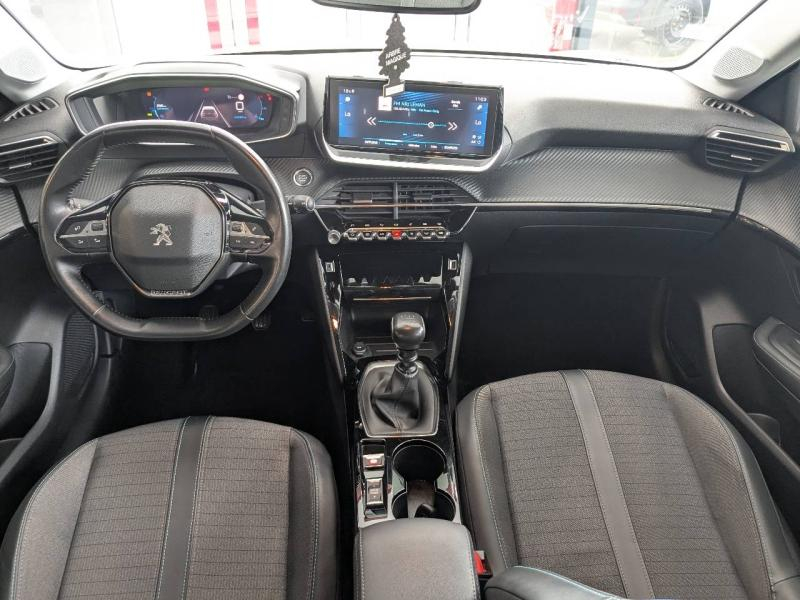 Photo 3 de l’annonce de PEUGEOT 208 d’occasion à vendre à PAYS DE GEX