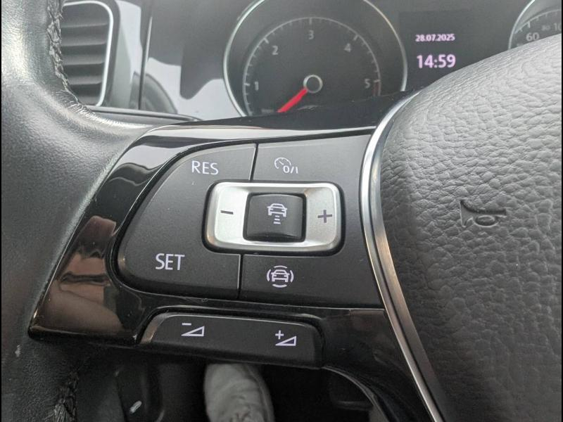 Photo 16 de l’annonce de VOLKSWAGEN Golf d’occasion à vendre à PAYS DE GEX